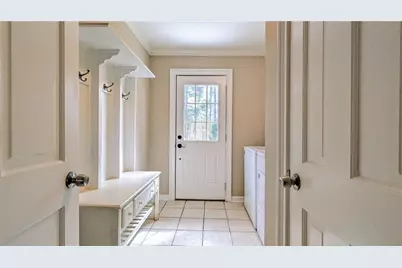325 Lakeshore Drive NE, Marietta, GA 30067 - Photo 12