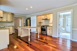 325 Lakeshore Dr NE, Marietta, GA 30067 - Photo 10
