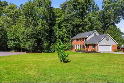 1834 Village Mill Road, Dunwoody, GA 30338 - Photo 2