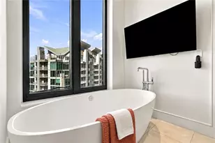 3376 Peachtree Road NE, Atlanta, GA 30326 - Photo 22