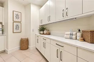 3376 Peachtree Road NE, Atlanta, GA 30326 - Photo 32