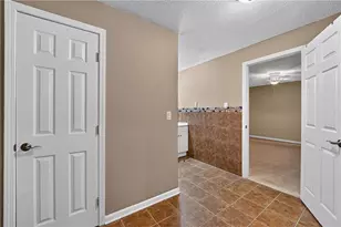 1735 Riverglen Dr, Suwanee, GA 30024 - Photo 36