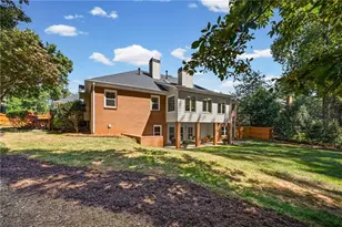 1010 Brooksglen Dr, Roswell, GA 30075 - Photo 48