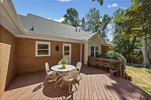 1010 Brooksglen Dr, Roswell, GA 30075 - Photo 16