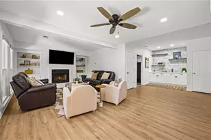 1010 Brooksglen Dr, Roswell, GA 30075 - Photo 32