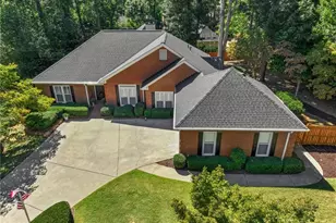 1010 Brooksglen Dr, Roswell, GA 30075 - Photo 54