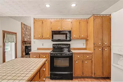 948 Hightower Trail, Oxford, GA 30054 - Photo 18