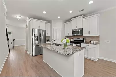 7430 Highland Bluff, Sandy Springs, GA 30328 - Photo 8