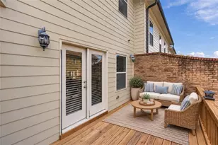 7430 Highland Bluff, Sandy Springs, GA 30328 - Photo 14