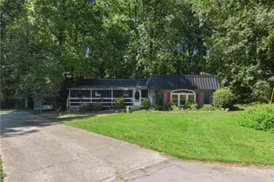 4343 Hamill Ct, Buford, GA 30519 - Photo 1