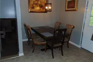 1187 Mannbrook Dr, Stone Mountain, GA 30083 - Photo 4