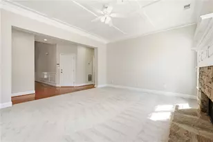 384 Cherry Tree Ln, Marietta, GA 30066 - Photo 4