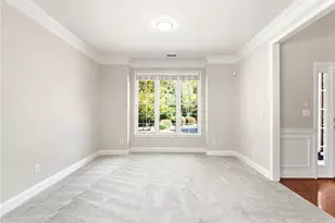 384 Cherry Tree Ln, Marietta, GA 30066 - Photo 14