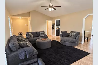 106 Courtland Circle, Powder Springs, GA 30127 - Photo 4