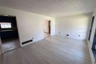 801 S Carter Dr S, Jonesboro, GA 30236 - Photo 6