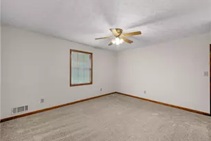 518 Club Valley Dr, McDonough, GA 30281 - Photo 4
