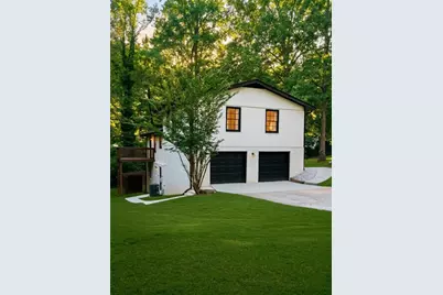 567 Woodland Lane, Lawrenceville, GA 30043 - Photo 2