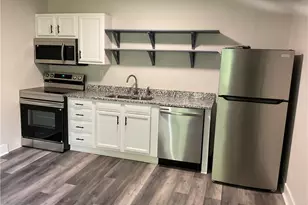 51 Mullins St, Fairburn, GA 30213 - Photo 2