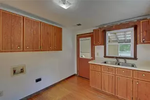 910 Hells Hollow Rd, Blue Ridge, GA 30513 - Photo 14