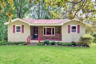 910 Hells Hollow Rd, Blue Ridge, GA 30513 - Photo 1