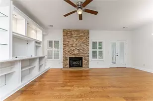 4150 Rogers Creek Ct, Duluth, GA 30096 - Photo 4