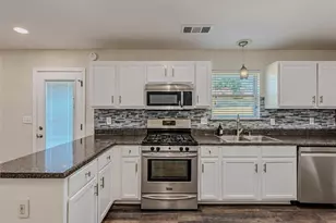 4896 Laythan Jace Ct, Snellville, GA 30039 - Photo 2
