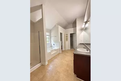 580 Lakeridge Court, Covington, GA 30016 - Photo 2
