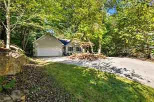 8765 Covestone Dr, Gainesville, GA 30506 - Photo 48