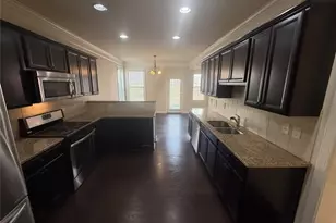 5085 Breezewood Cir, Alpharetta, GA 30004 - Photo 2