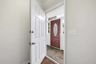 9158 Carroll Manor Drive, Sandy Springs, GA 30350 - Photo 2