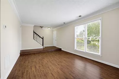 9158 Carroll Manor Drive, Sandy Springs, GA 30350 - Photo 6