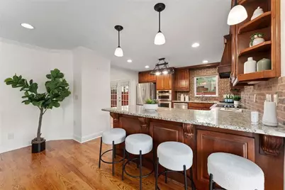 18 Basswood Circle, Sandy Springs, GA 30328 - Photo 8