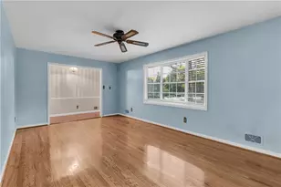 840 Sherwood Dr, Jonesboro, GA 30236 - Photo 6