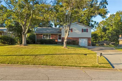 840 Sherwood Drive, Jonesboro, GA 30236 - Photo 2