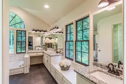 2320 Lavista Road NE, Atlanta, GA 30329 - Photo 58