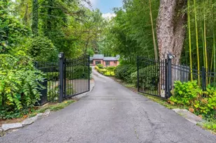 2320 Lavista Rd NE, Atlanta, GA 30329 - Photo 2