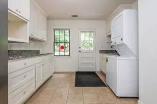 2320 Lavista Rd NE, Atlanta, GA 30329 - Photo 12