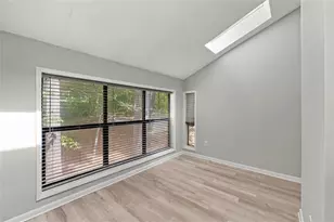 8740 Roswell Rd, Sandy Springs, GA 30350 - Photo 14