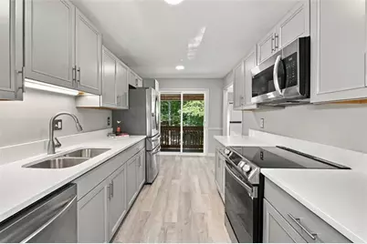 8740 Roswell Road #6D, Sandy Springs, GA 30350 - Photo 10