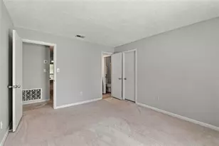 8740 Roswell Rd, Sandy Springs, GA 30350 - Photo 26