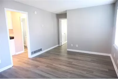 263 New Street #apt B, Buford, GA 30518 - Photo 4