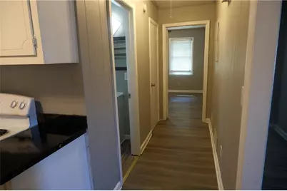 263 New Street #apt B, Buford, GA 30518 - Photo 6