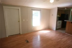 6175 Leigh Ln, Gainesville, GA 30506 - Photo 6