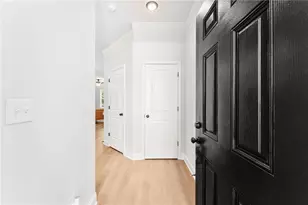 15 Crest Dr, Hartwell, GA 30643 - Photo 2
