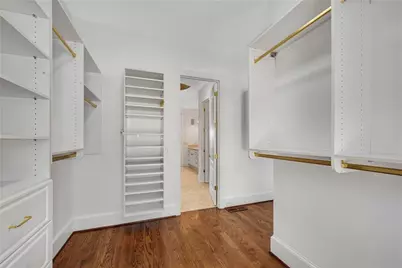 6400 Lakeview Drive, Buford, GA 30518 - Photo 32