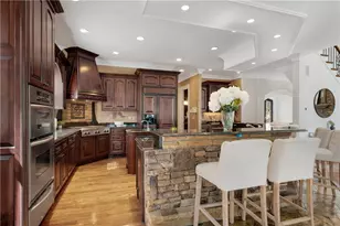 6400 Lakeview Dr, Buford, GA 30518 - Photo 16