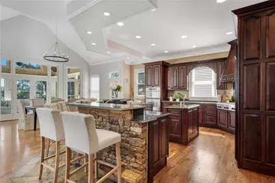 6400 Lakeview Drive, Buford, GA 30518 - Photo 14