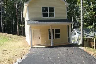 6875 Lake View Point, Gainesville, GA 30506 - Photo 2