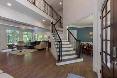 7750 Marsh Court NW, Sandy Springs, GA 30328 - Photo 4