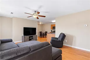 406 Waterford Dr, Calhoun, GA 30701 - Photo 4